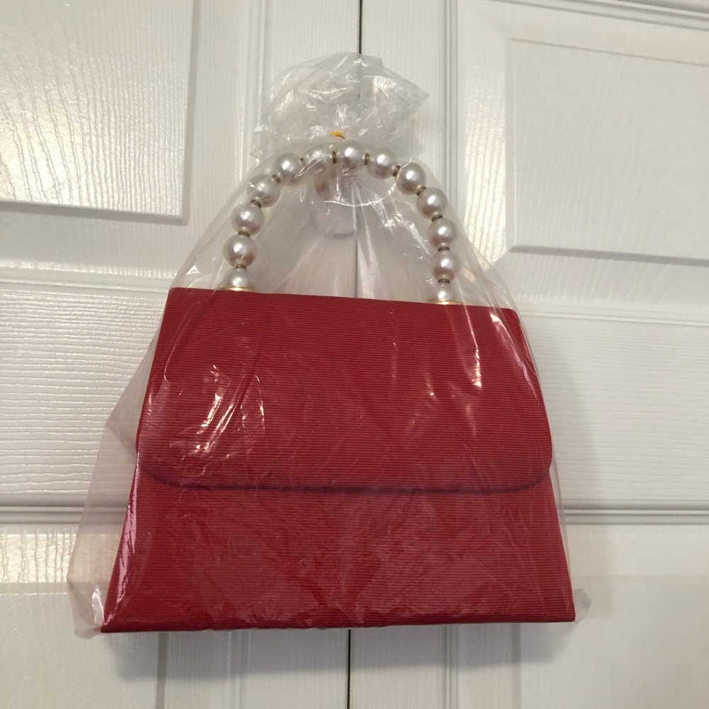 Vintage Elegant Red Pearl-Handle Women's Handbag